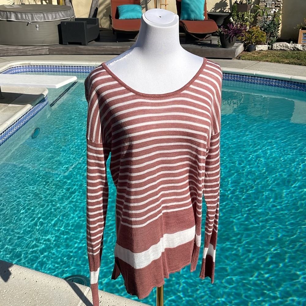 LOFT striped long sleeve very thin pull over top | Size L